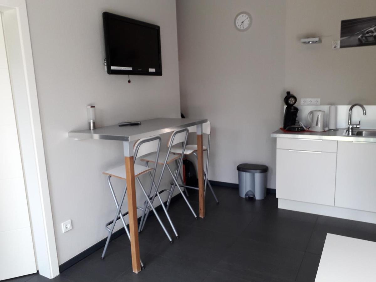 Ring-Race-Flats Appartements Аденау Екстериор снимка